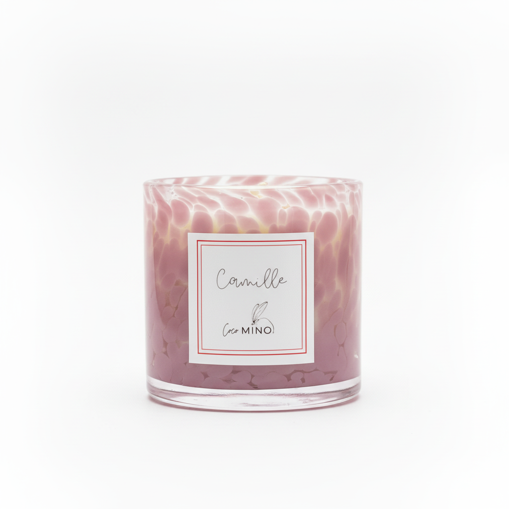 Camille candle – white background