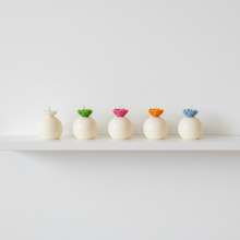 Charger l'image dans la galerie, Sphere candles minimalist shelf - square
